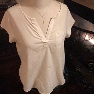 2- EUC Apt.9 V-Neck Top’s